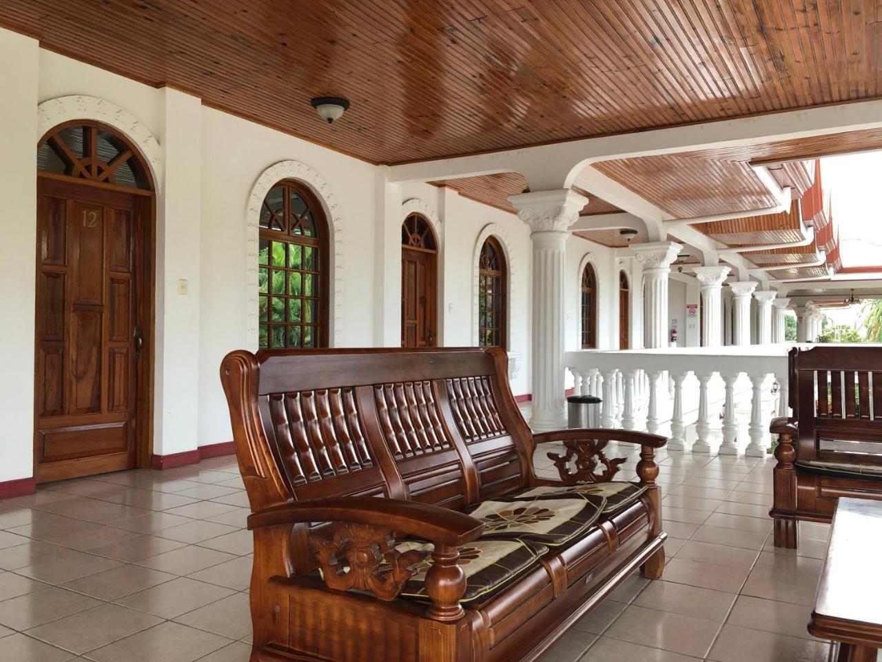 Hotel Los Higuerones Paso Canoas Exterior photo